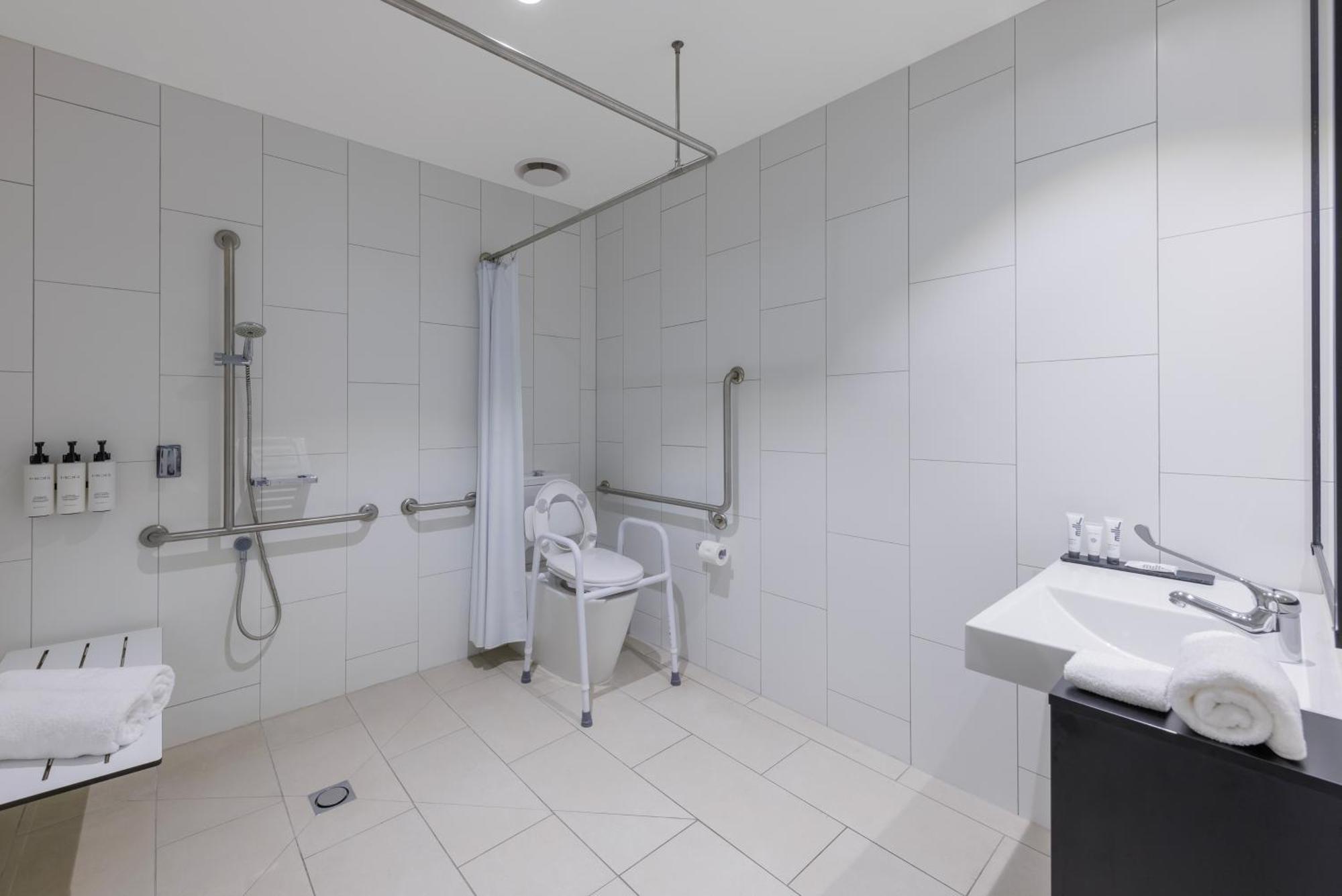 Quest Burwood East Aparthotel Ngoại thất bức ảnh