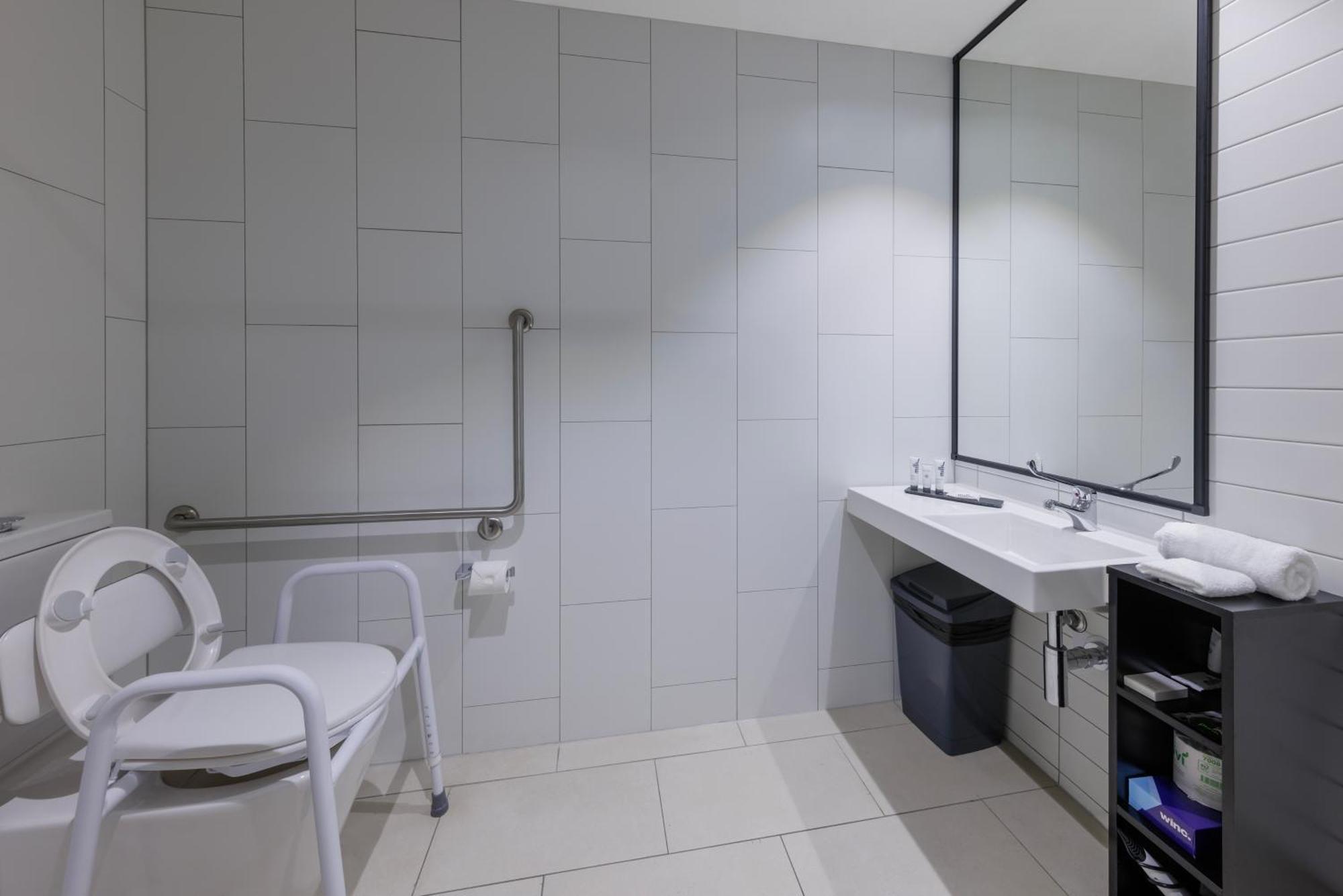 Quest Burwood East Aparthotel Ngoại thất bức ảnh